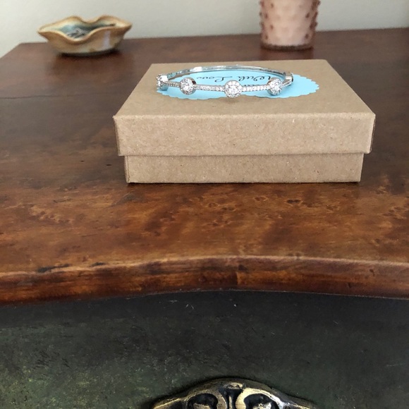 New sterling silver Cubic Zirconia bracelet. - Picture 6 of 6